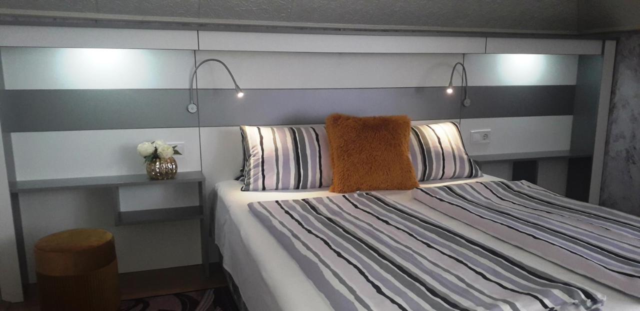 Ferienwohnung Lila Haz Harkan Exterior foto